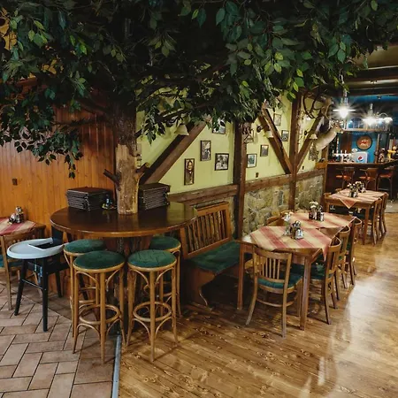 Taverna Отель *