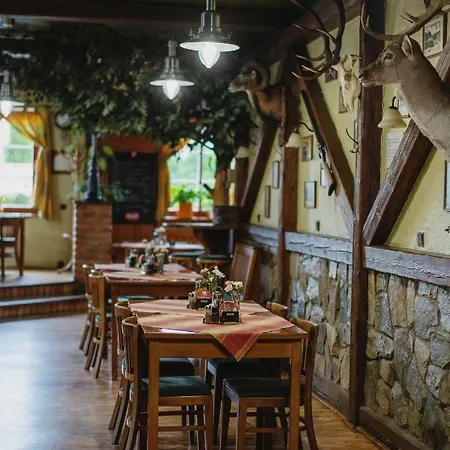 Отель Taverna Яворник