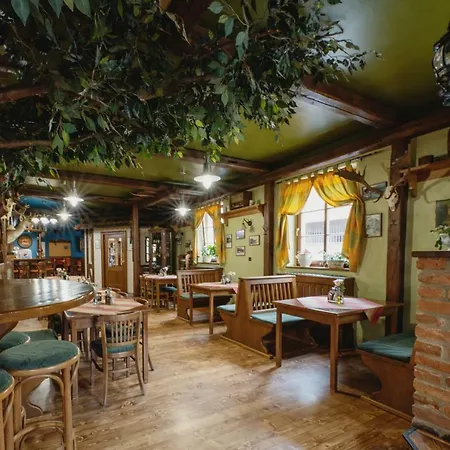 Taverna Отель *
