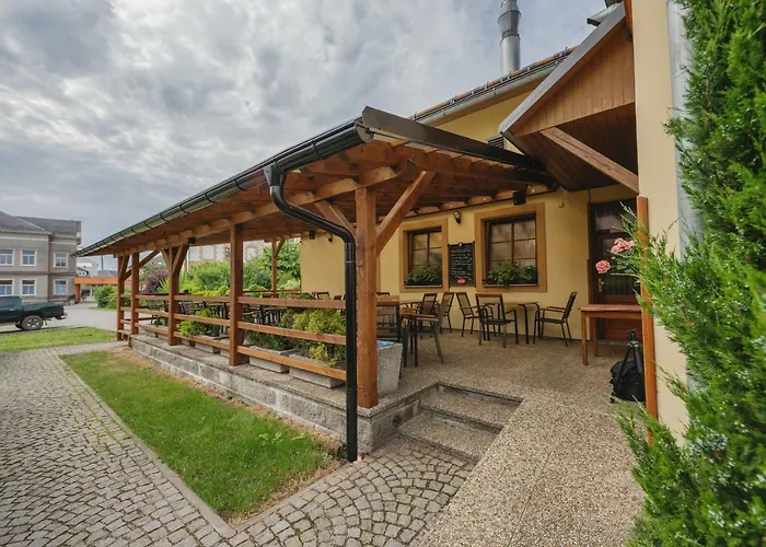 Hotel Taverna *