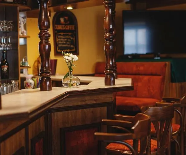 Taverna Отель