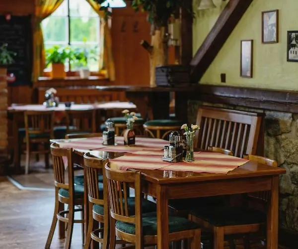 Taverna Яворник