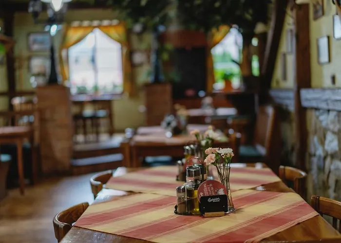 Taverna Яворник
