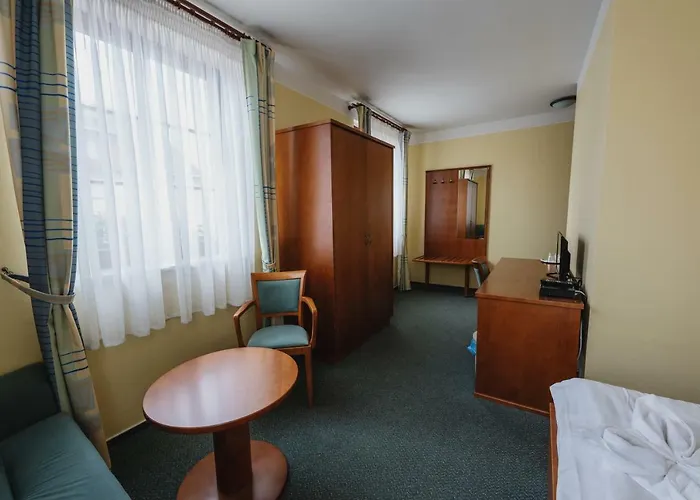 Отель Taverna